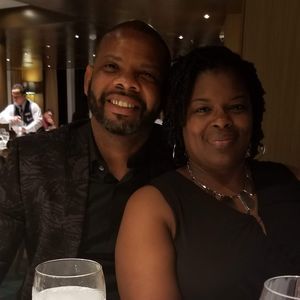 Meet your Posher, Shana